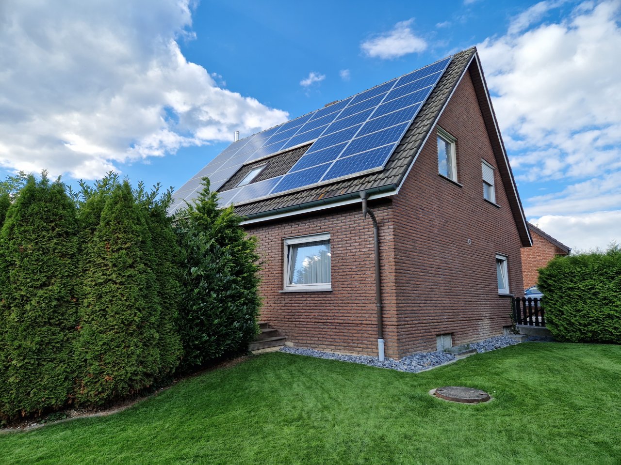 **verkauft** Mit fleißigen Händen zum neuen Eigenheim... EFH mit Photovoltaikanlage in Löhne - Mennighüffen