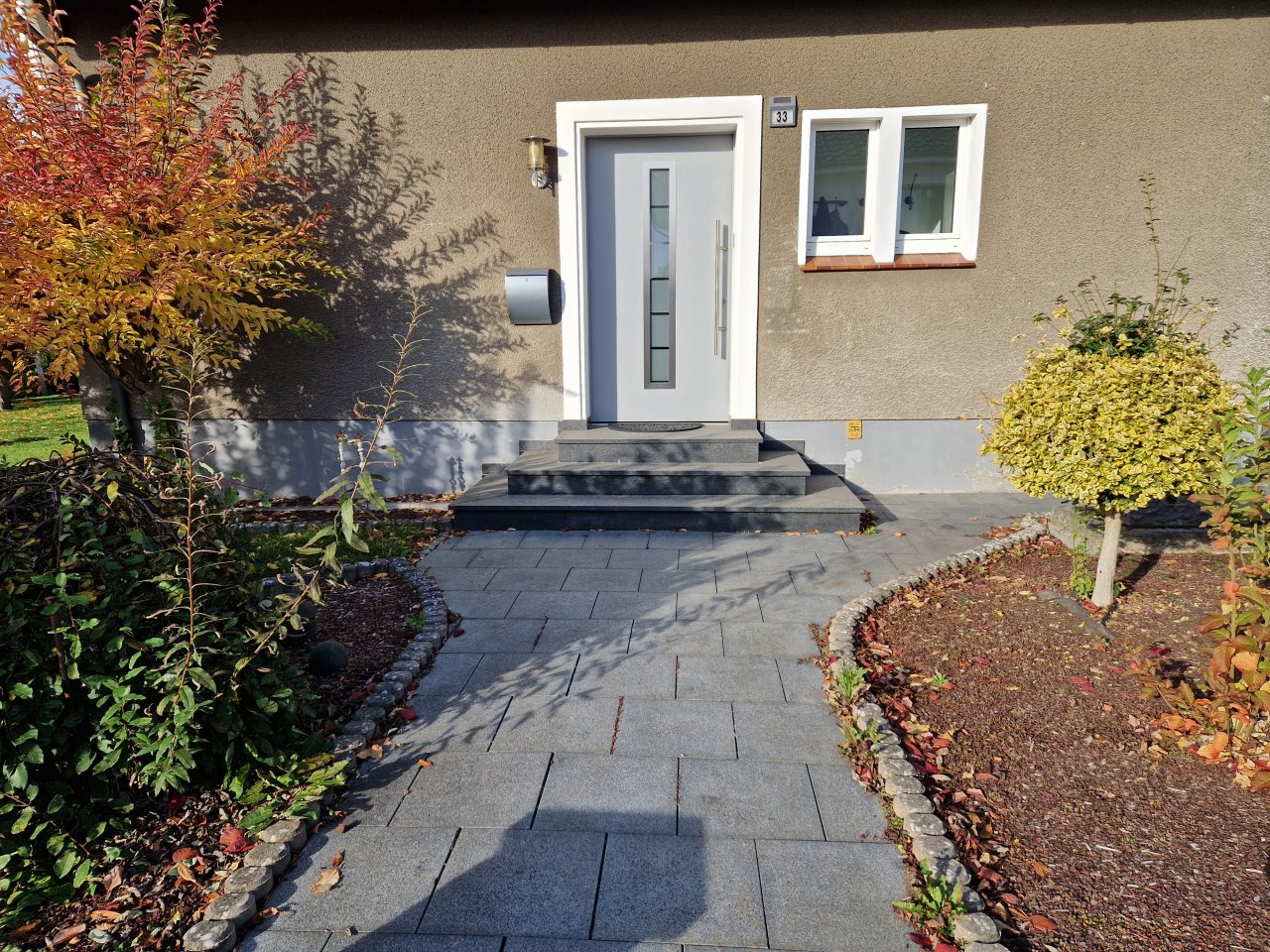 **verkauft** Modernisiert mit ausgebautem Spitzboden... mehr Raum als augenscheinlich erwartet!