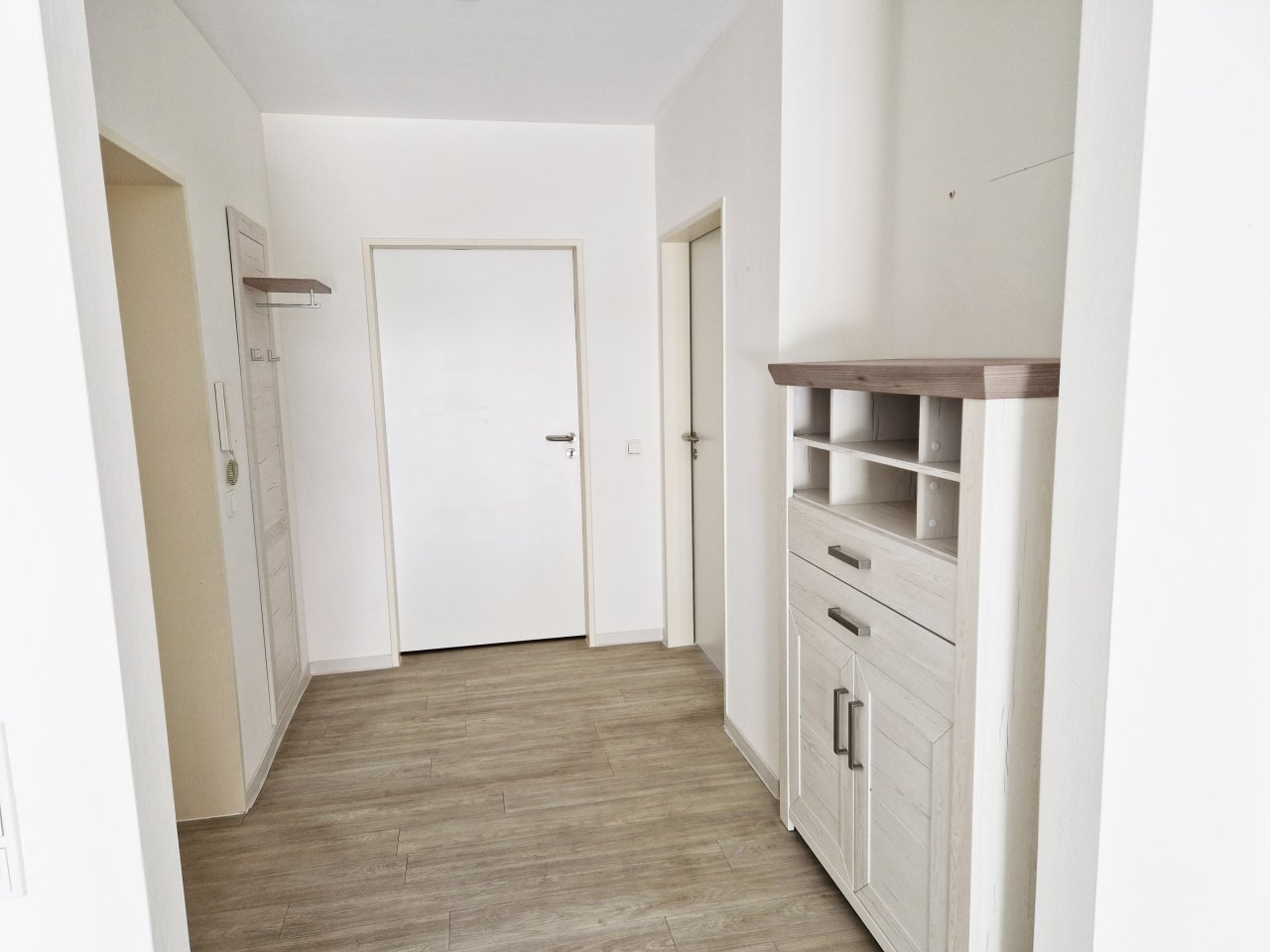 **vermietet** Barrierefreie Penthousewohnung in Löhne mit großer Dachterrasse, Fahrstuhl, Einbauküche und PKW-Stellplatz