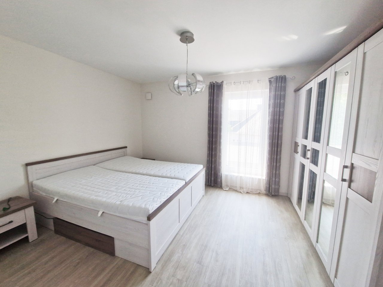 **vermietet** Barrierefreie Penthousewohnung in Löhne mit großer Dachterrasse, Fahrstuhl, Einbauküche und PKW-Stellplatz