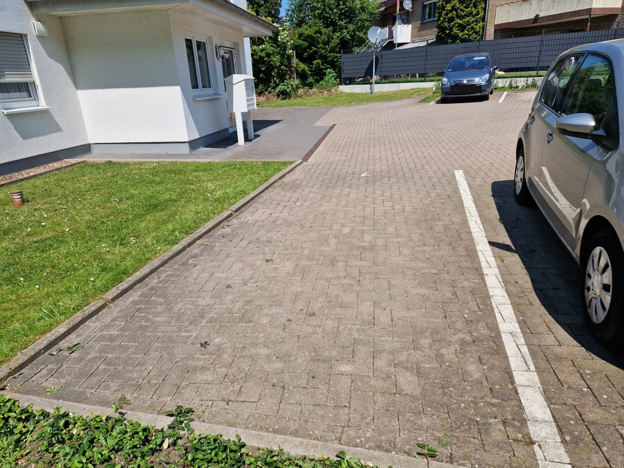 **vermietet** Barrierefreie Penthousewohnung in Löhne mit großer Dachterrasse, Fahrstuhl, Einbauküche und PKW-Stellplatz