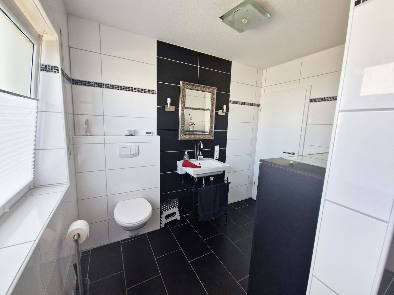 **verkauft** Geschmackvoll, modern, seniorengerecht + 32 m² Dachgeschossfläche