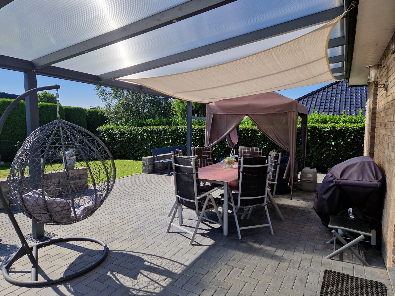 **verkauft** Geschmackvoll, modern, seniorengerecht + 32 m² Dachgeschossfläche