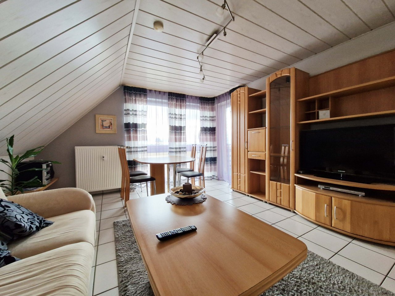 **verkauft** Maisonette-Wohnung mit tollem Ausblick in ruhiger Lage