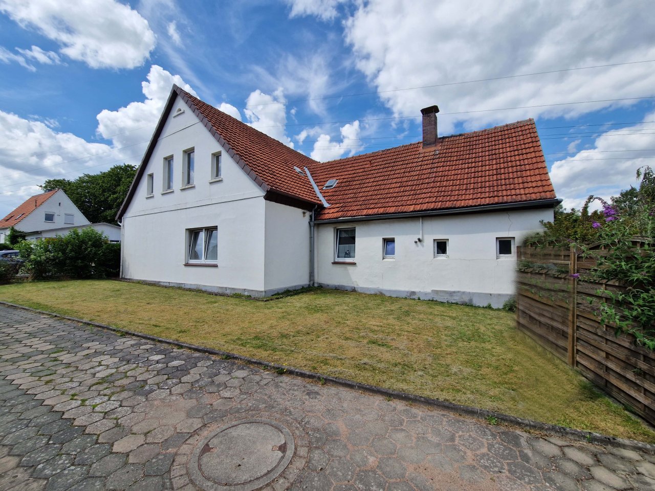 **verkauft**Sanierung oder Abriss... EFH auf großem Grundstück