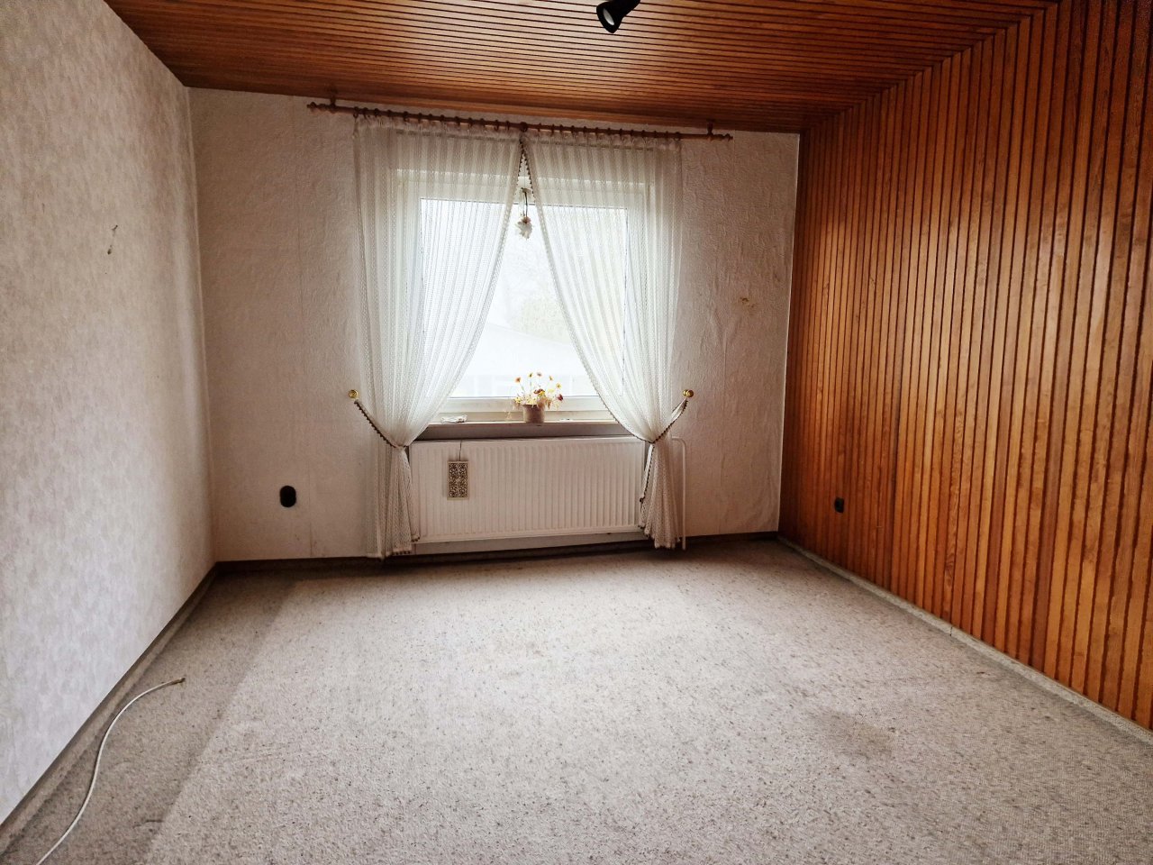 **verkauft**Sanierung oder Abriss... EFH auf großem Grundstück