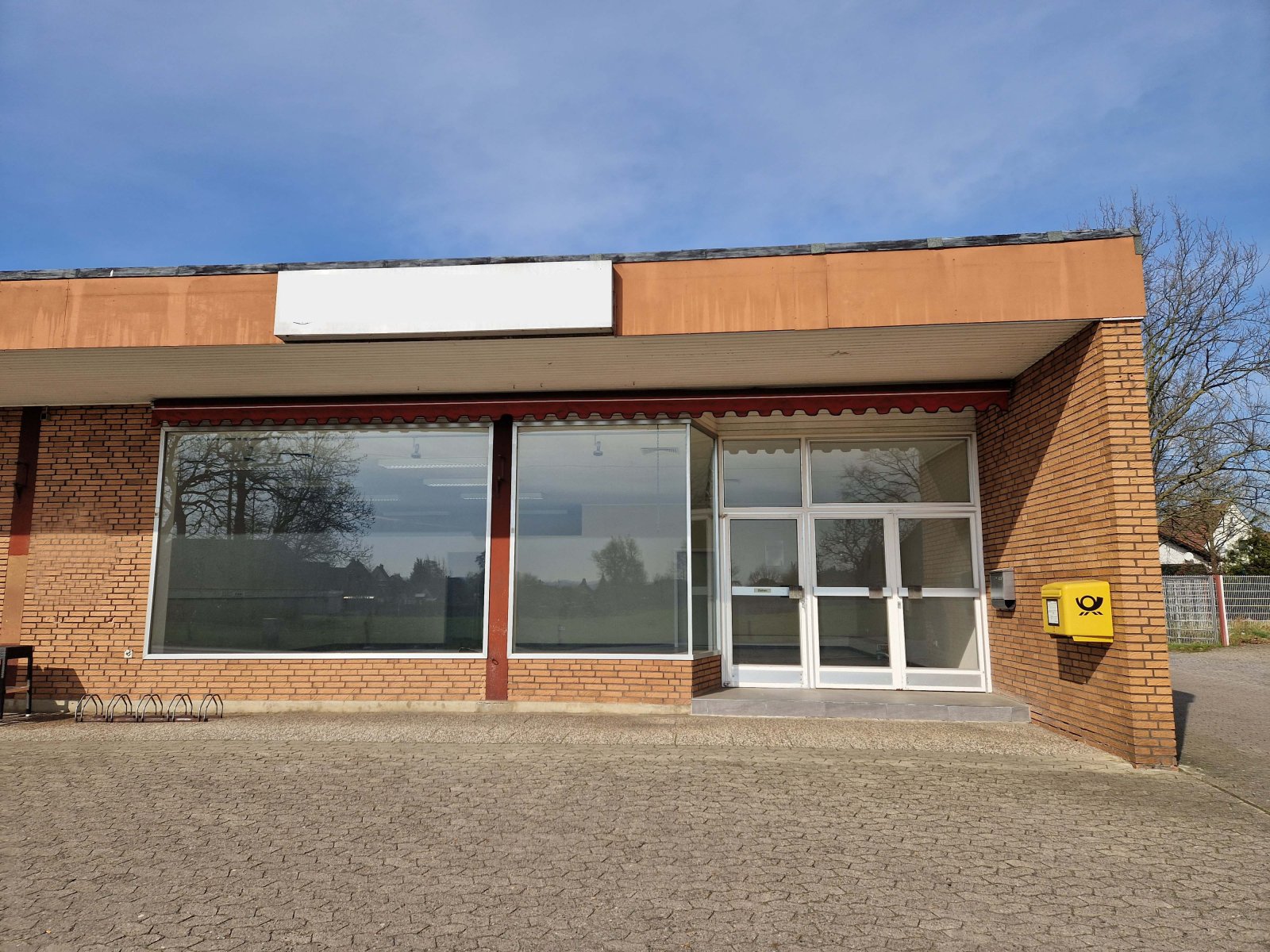 **vermietet** Gewerbefläche mit vielfältigen Nutzungsmöglichkeiten