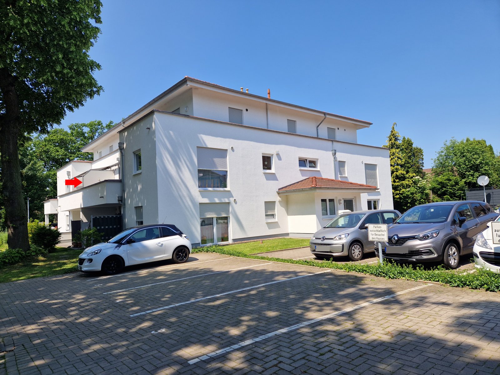 **vermietet** Barrierefreie 2-Zimmer Single-Wohnung mit großem Balkon, Fahrstuhl, Einbauküche und Stellplatz