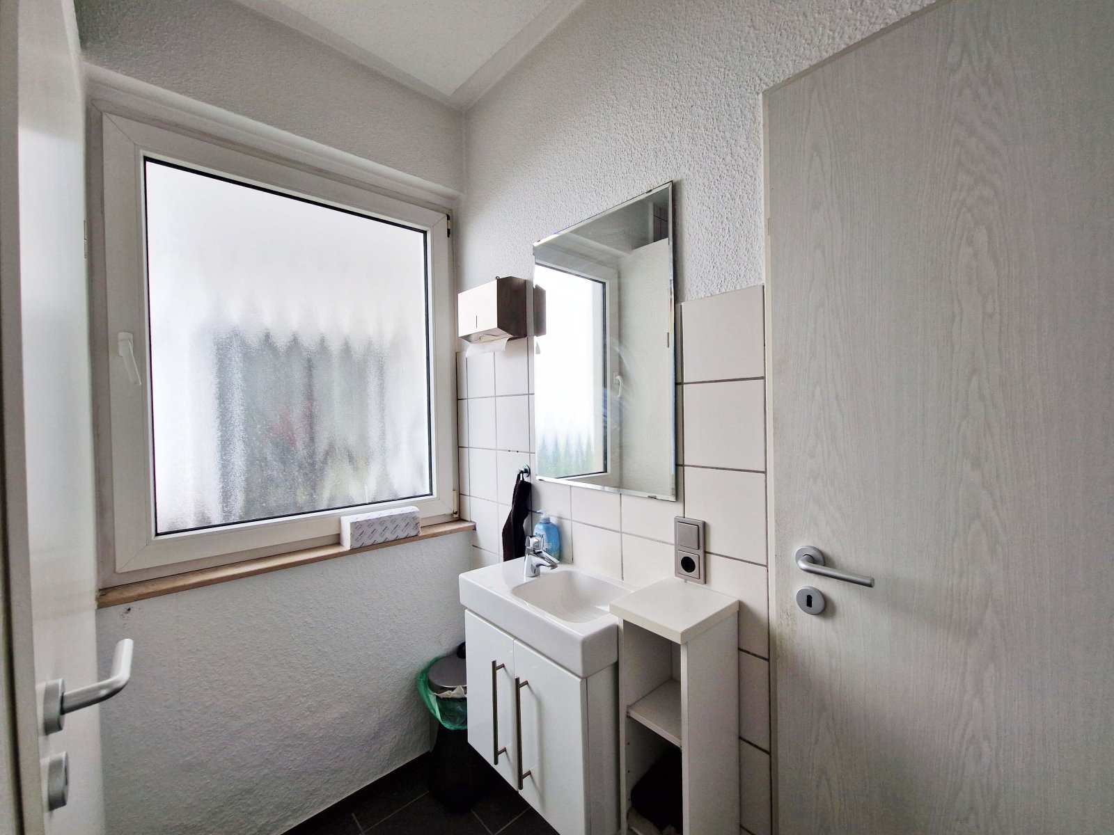 ***vermietet***Gewerbefläche ideal für Büro - Kanzlei - Praxis - Studio - Pflegedienst