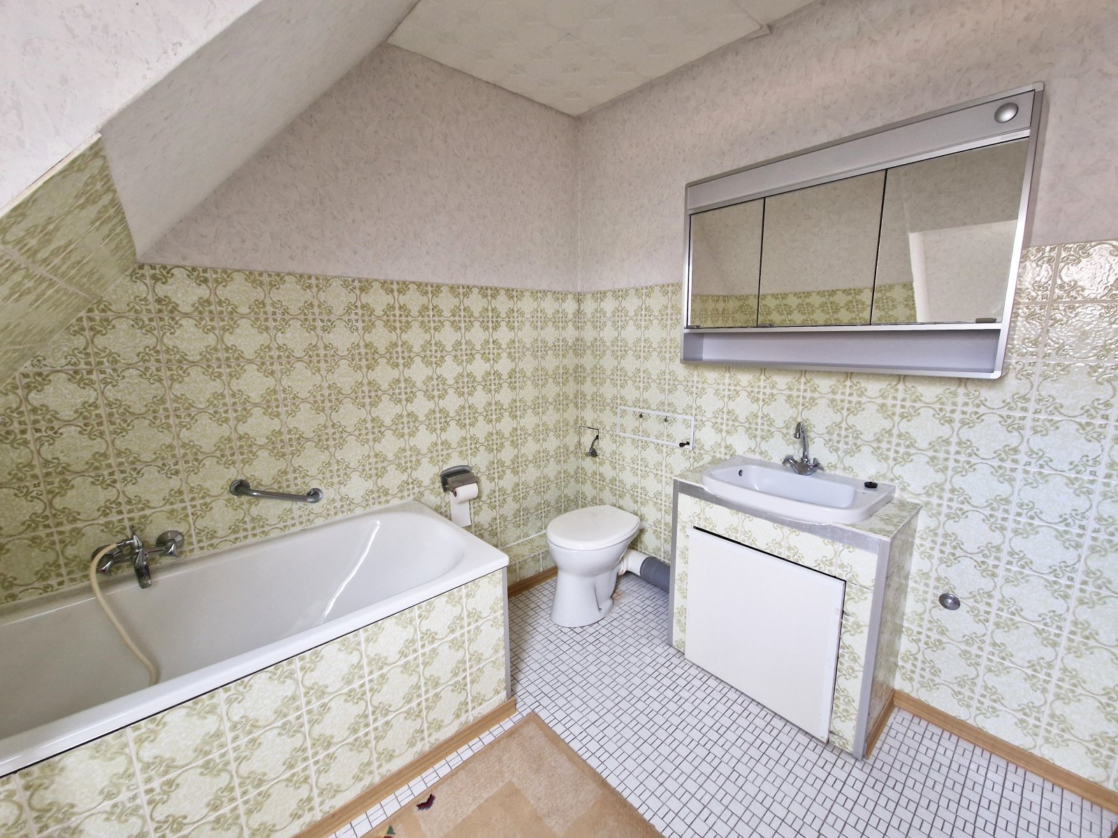 ***verkauft*** Mit fleißigen Händen in die eigenen 4 Wände. EFH/ZFH mit großem Grundstück in Löhne - Gohfeld