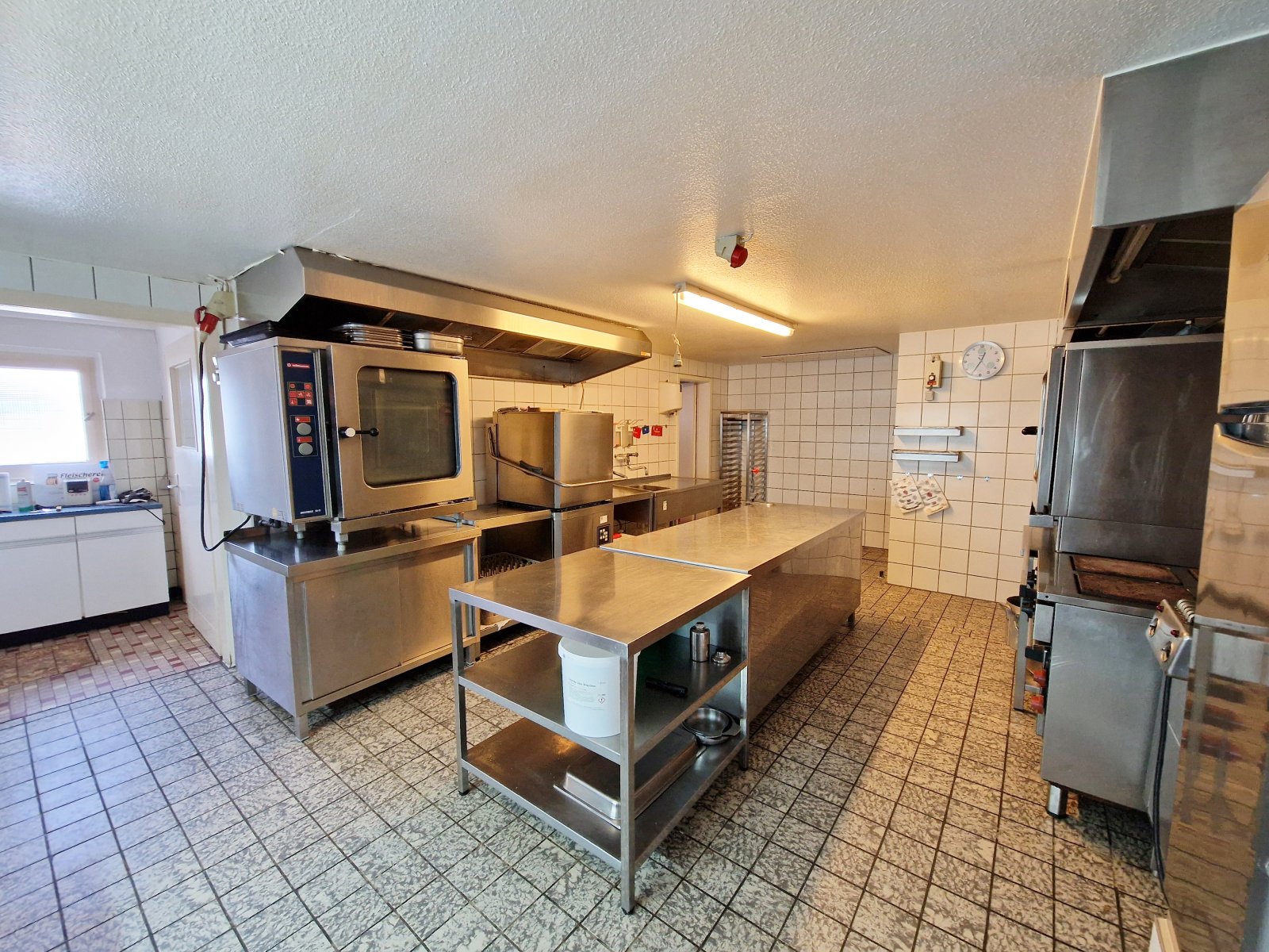 ***verkauft*** Wohn- und Geschäftshaus zentral gelegen