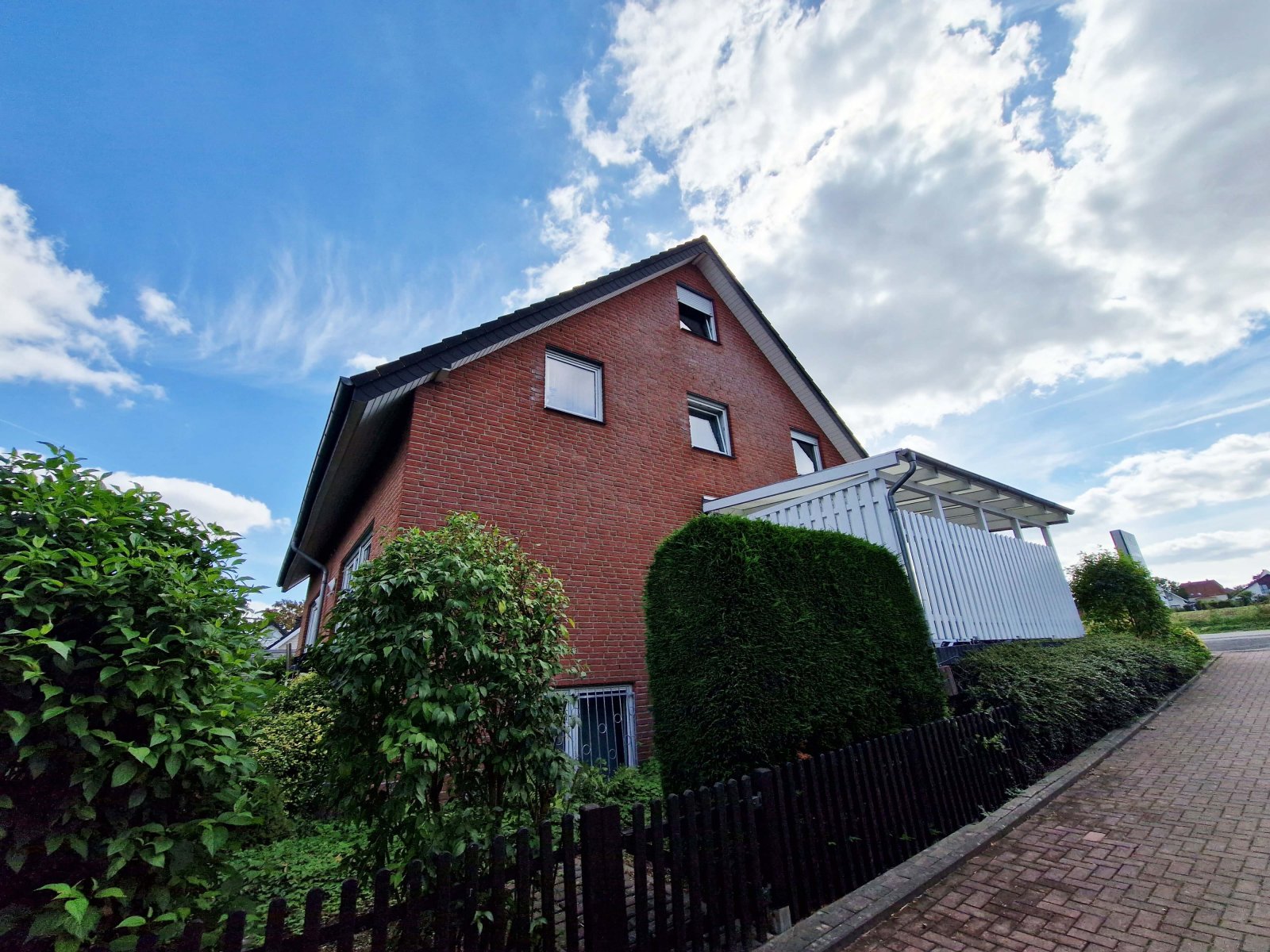 ***vermietet***Gemütliche DHH in Bünde, viel Platz vom Keller bis zum Spitzboden