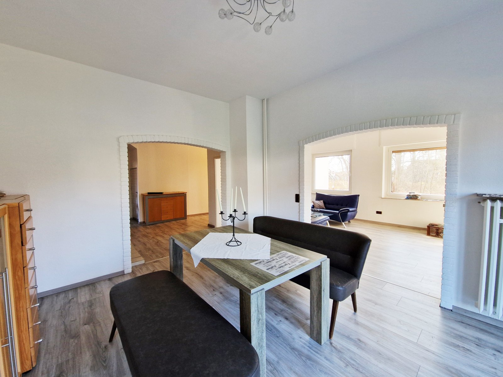 Erdgeschosswohnung mit Terrasse, Einbauküche, Carport-Stellplatz und optionaler Gartennutzung