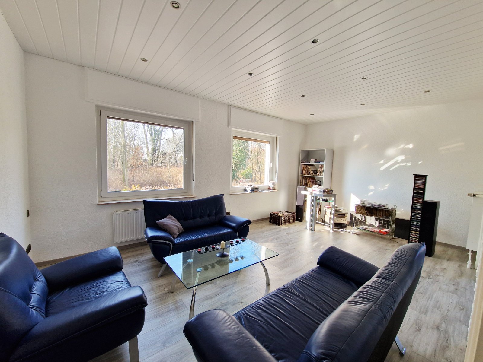 Erdgeschosswohnung mit Terrasse, Einbauküche, Carport-Stellplatz und optionaler Gartennutzung