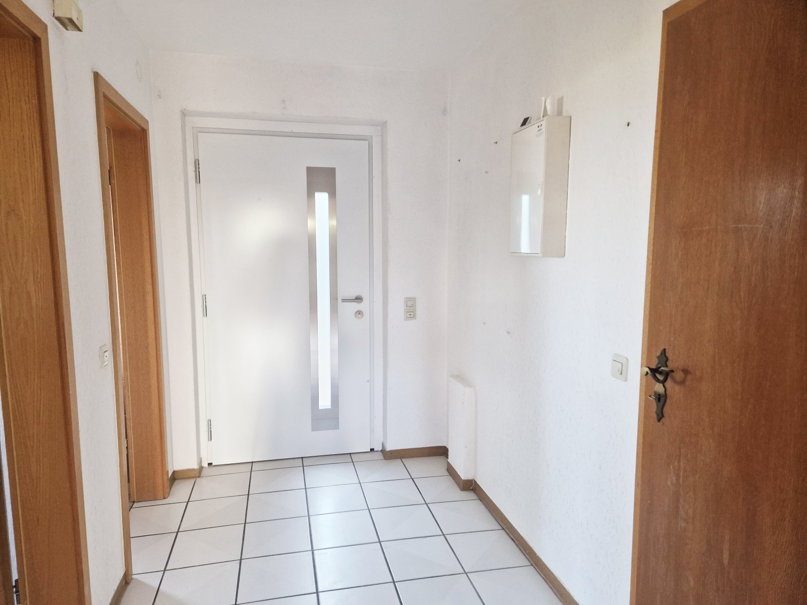 Souterrain-Singlewohnung mit Terrasse und Einbauküche in wunderschöner Lage