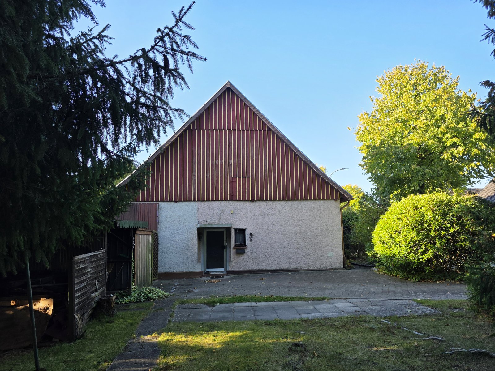 Großzügiges Baugrundstück mit Altbestand in Löhne - Mennighüffen