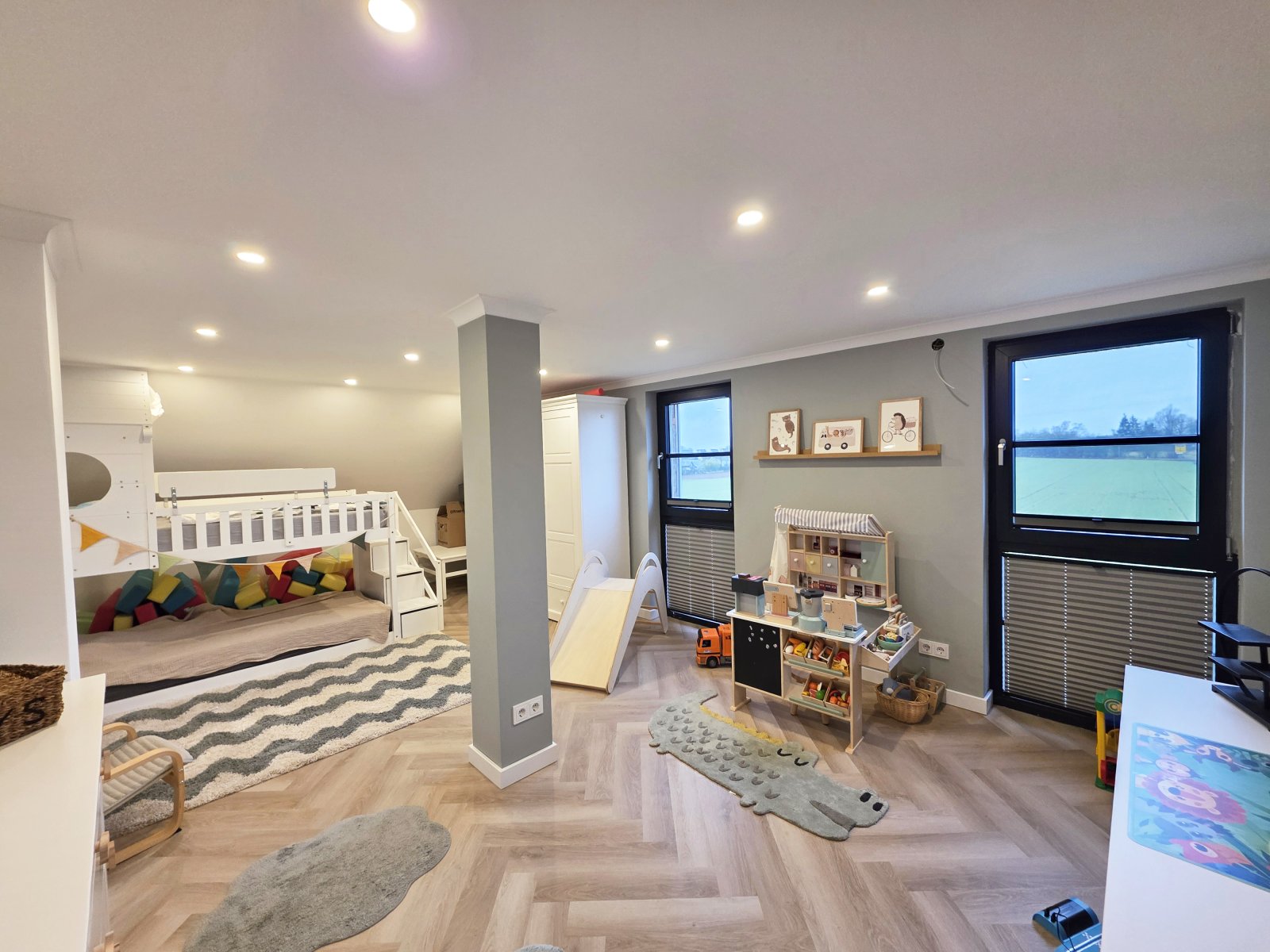 Moderner Minimalismus trifft zeitlosen Altbaucharakter mit Ausbaupotenzial 