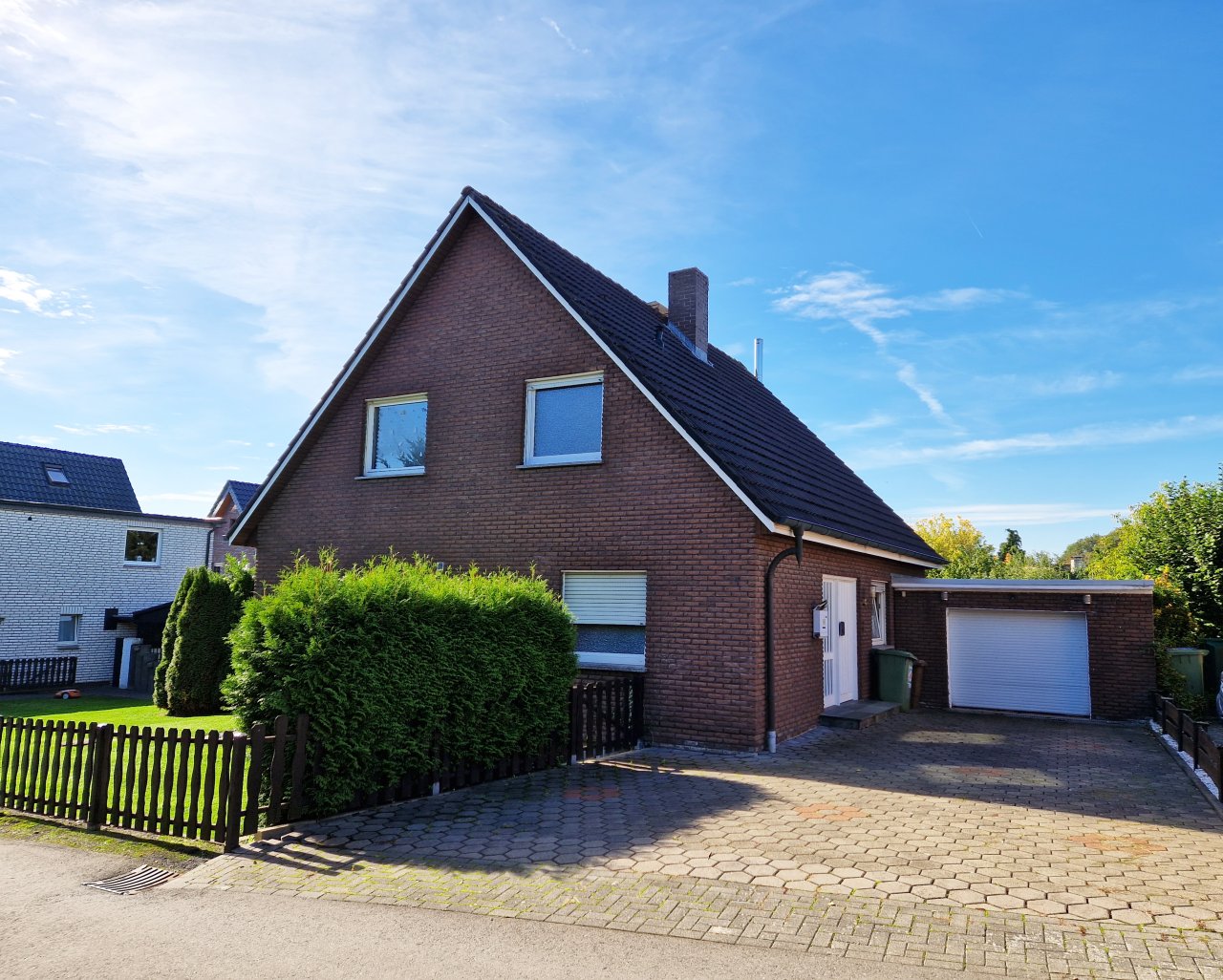 Straßenansicht Straßenansicht