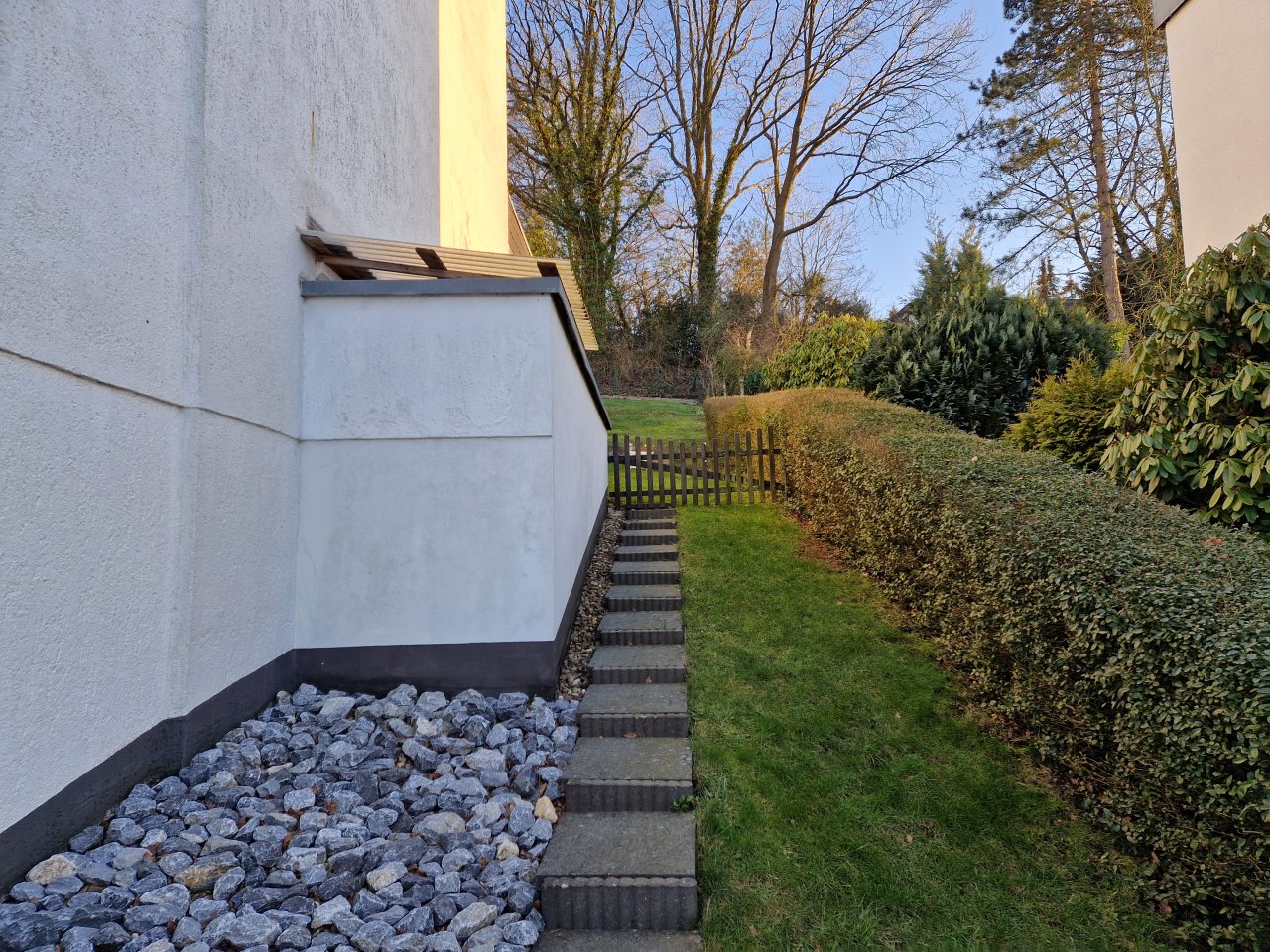 Zuwegung Garten - Kelleraußentreppe Zuwegung Garten - Kelleraußentreppe