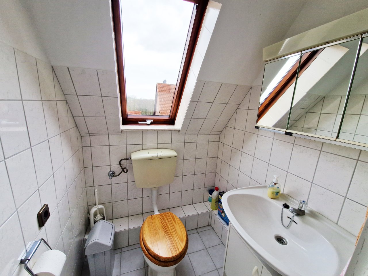 WC DG WC DG