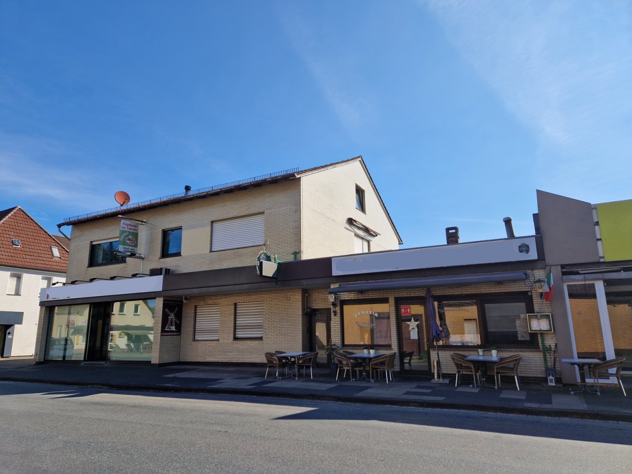 Straßenansicht