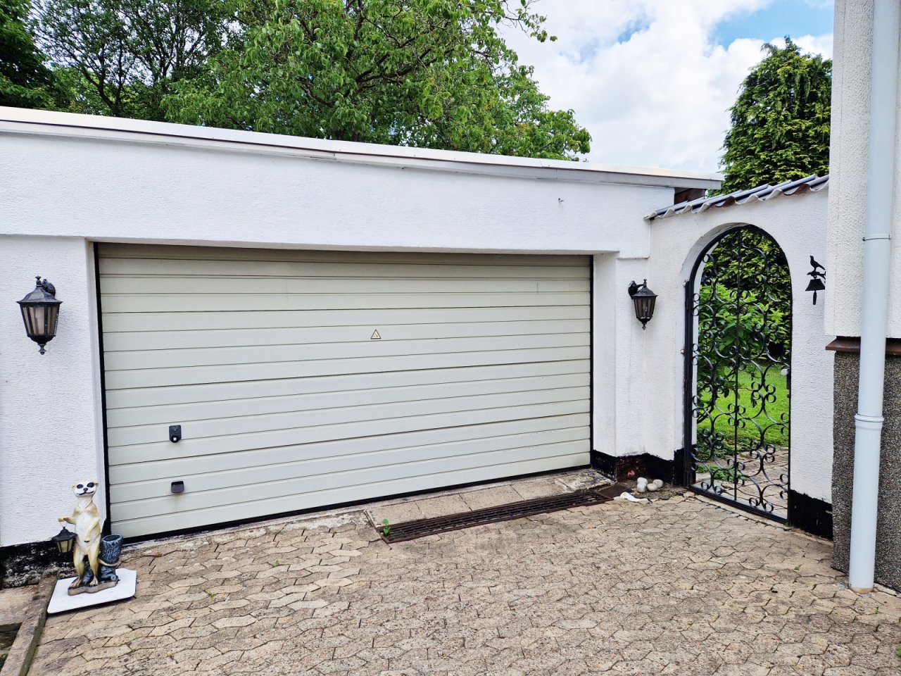 Garage Garage
