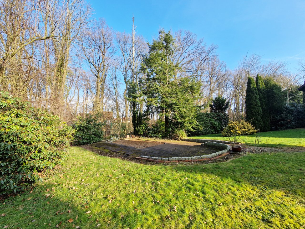 Terrasse mit Fundament für Gartenhaus und/oder Sauna, Whirlpool Terrasse mit Fundament für Gartenhaus und/oder Sauna, Whirlpool