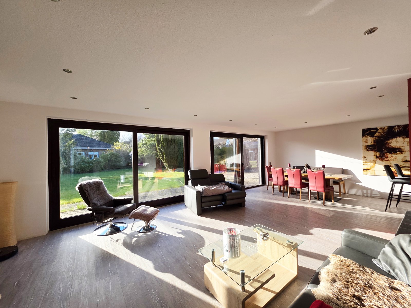 Mit Blick in den Garten